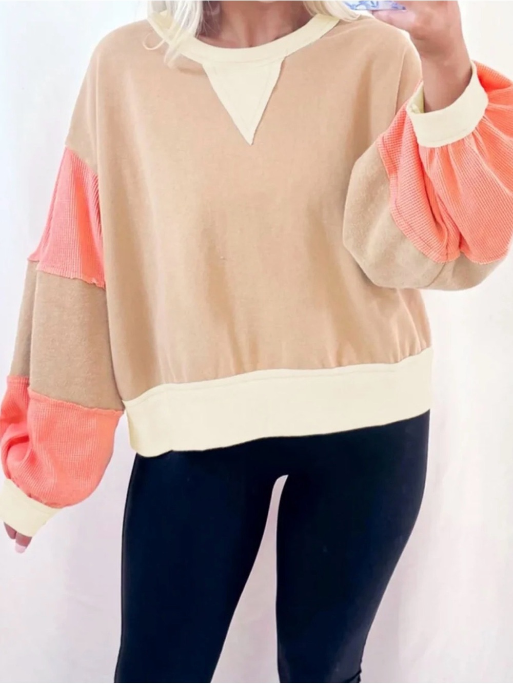⭐️POL ColorBlock Wide Ballon Sleeve Sweatshirt⭐️